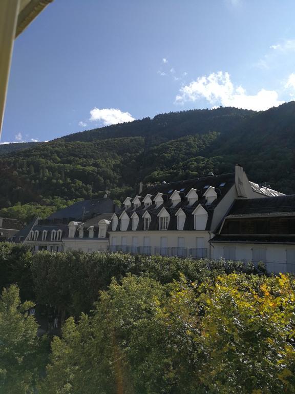 Hotel Des Lilas Bagnères-de-Luchon Εξωτερικό φωτογραφία